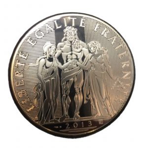 piece argent statue